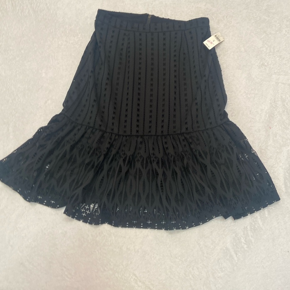 ANTHROPOLOGIE MOULINETTE SOEURS Size M NWT  Black Eyelet Trumpet Skirt MSRP $98